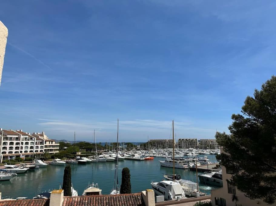 L'Atelier Marin Sur Le Port Des Marines Cogolin Exterior foto